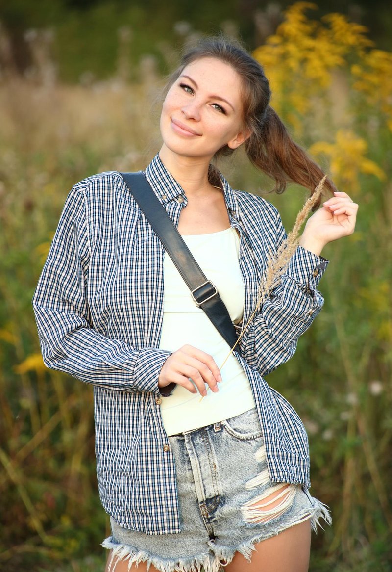 Юлия, 33